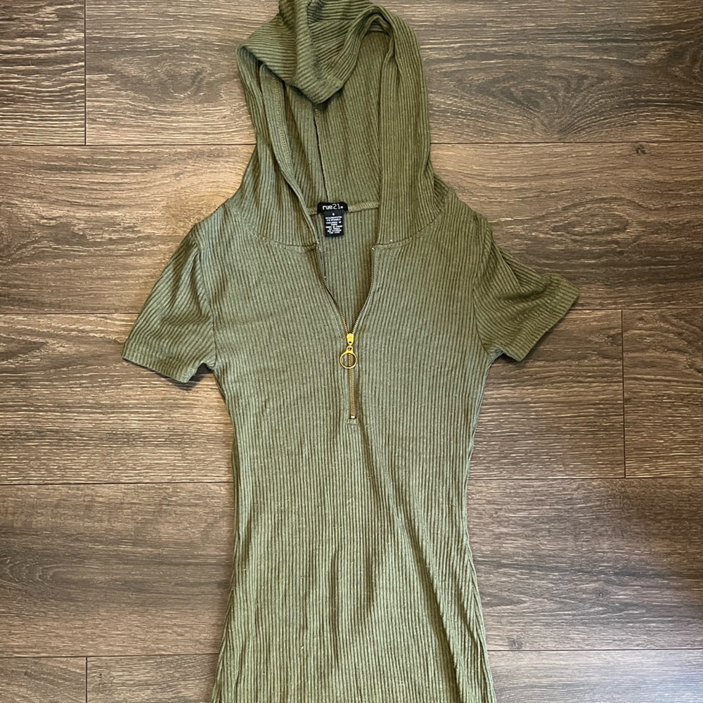 Dark Green dress with hood. Size small, polyester and spandex material.